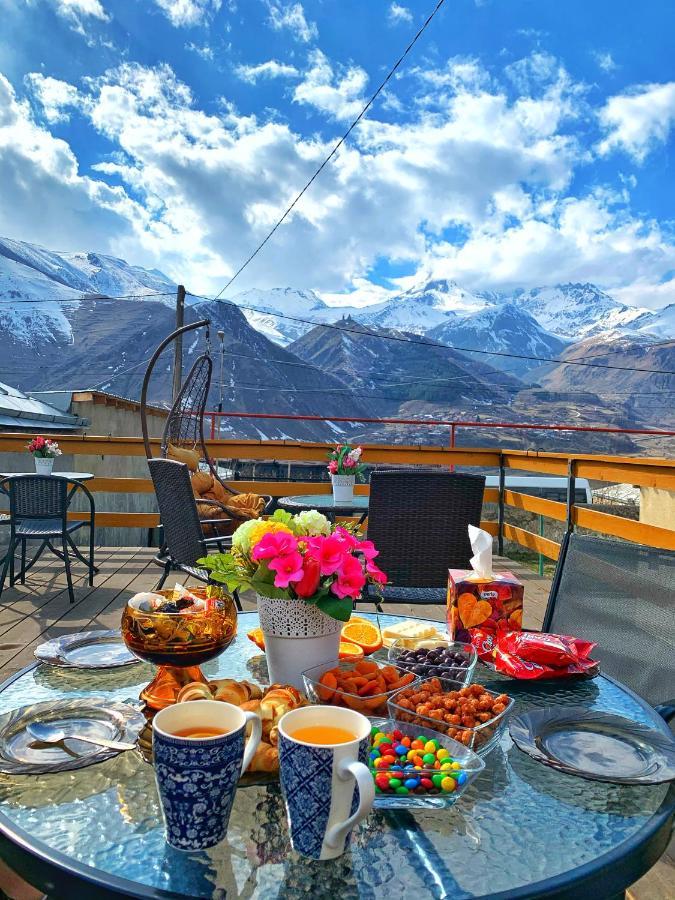 Guesthouse Elia Kazbegi Extérieur photo