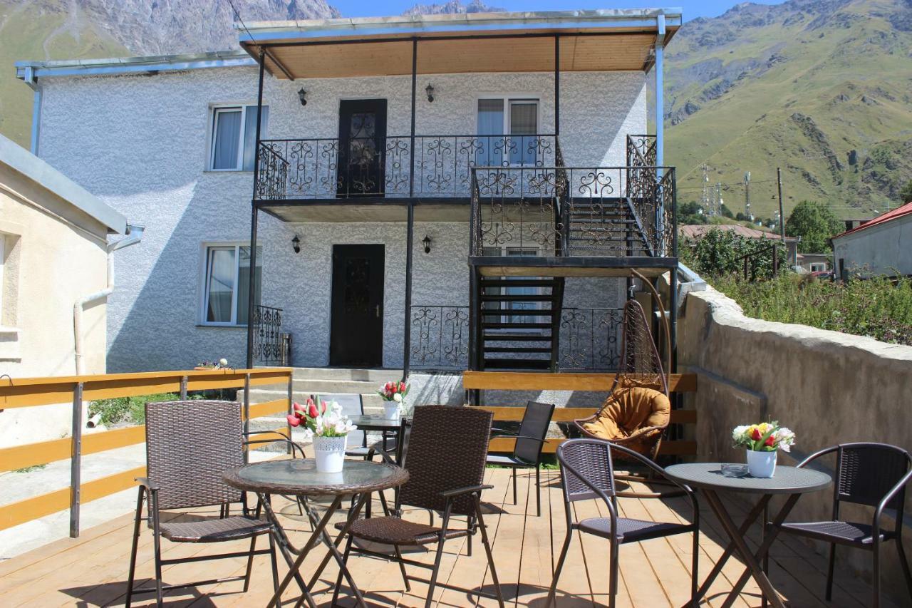 Guesthouse Elia Kazbegi Extérieur photo